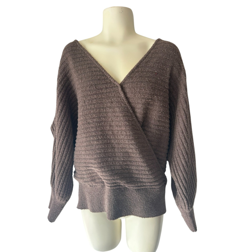 Olive & Oak – Ribbed Brown V-Neck Open Back Sweater, Size Large (L)